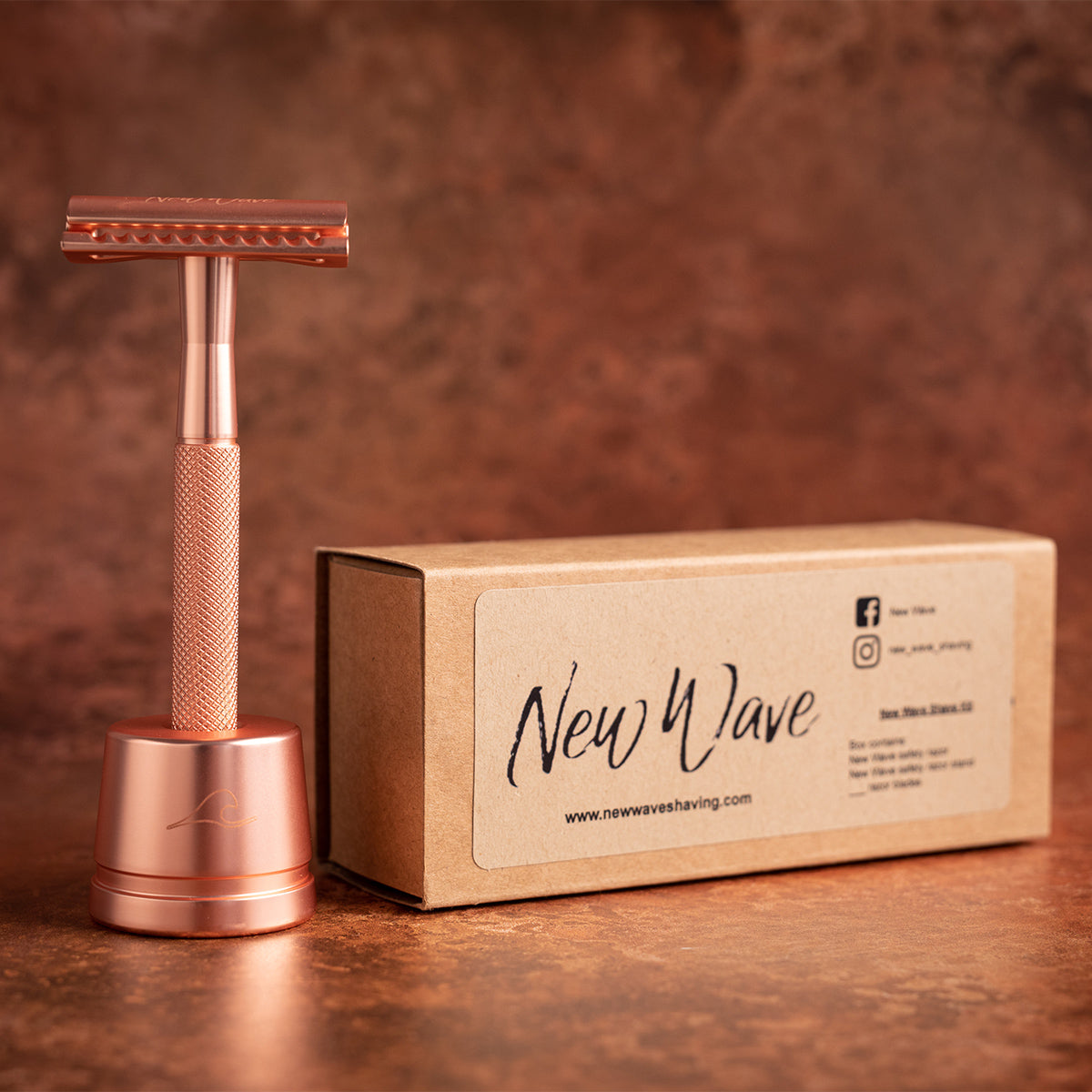 Rose Gold Safety Razor and 25 Blades - New Wave Shaving